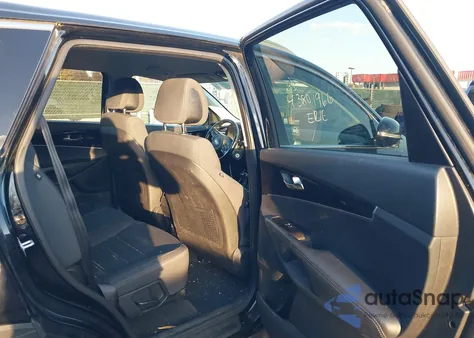 2016 Kia Sorento 2.4L Lx z USA, uszkodzony, nr VIN 5XYPGDA36GG046138